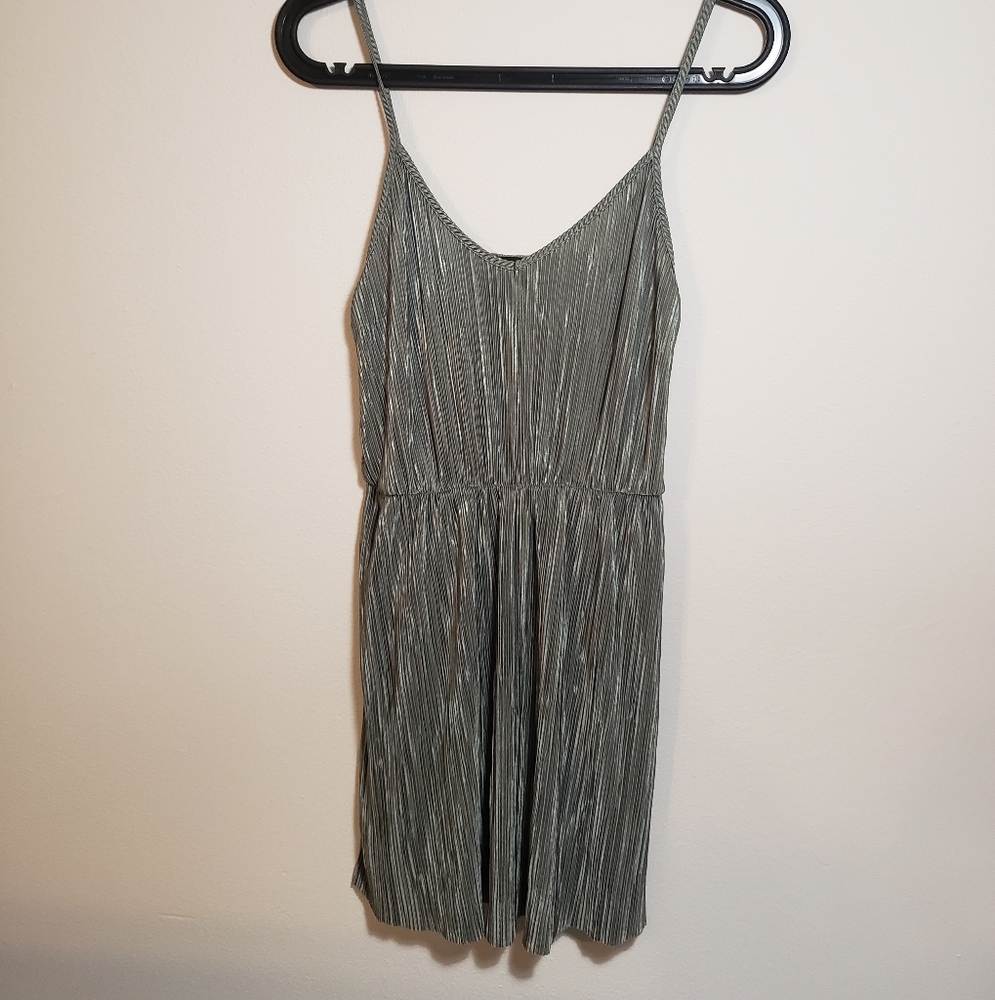 XS green dress